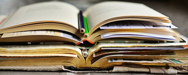 books-2158737_1920-edit