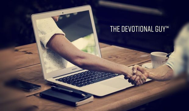 handshake-3382503_1920