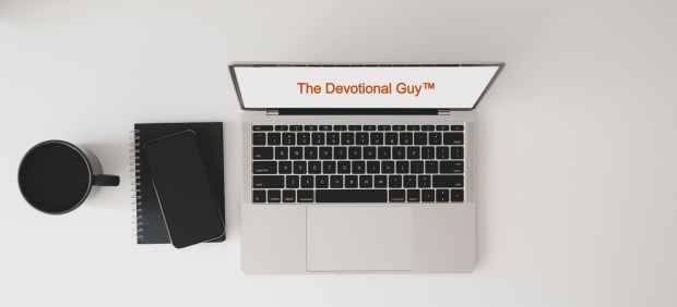 top-view-photo-of-computer-laptop-on-white-table-3773406 (2) TDG